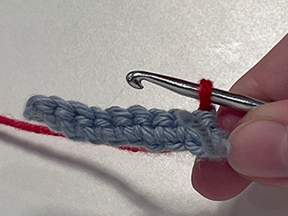 crocheting into chain step 8