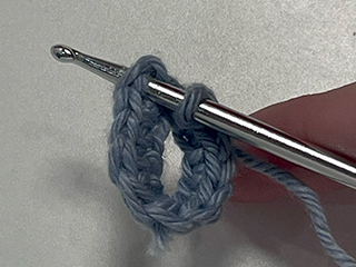 crocheting into chain loop step 1